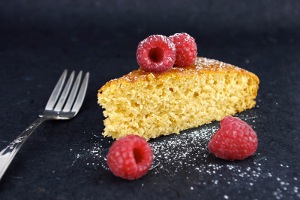 Vanilla Cake with olive oil and maple syrup