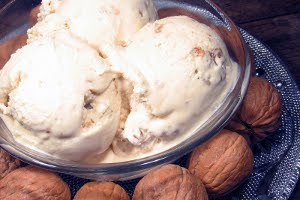 Walnut Maple Syrup Ice Cream Walnut Maple Syrup Ice Cream