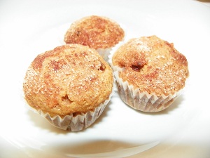 Applesauce, carrot and walnut mini muffins Applesauce, carrot and walnut mini muffins