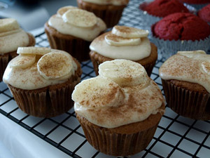 Banana Cupcakes with Maple Brown Butter Frosting Banana Cupcakes with Maple Brown Butter Frosting