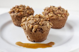 Maple Apple Muffins with Maple Walnuts Maple Apple Muffins with Maple Walnuts