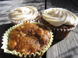 Vegan Carrot Apple Spice Cakes Vegan Carrot Apple Spice Cakes